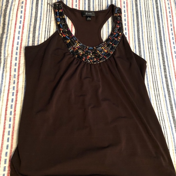 Tops - Picture 3 of 8